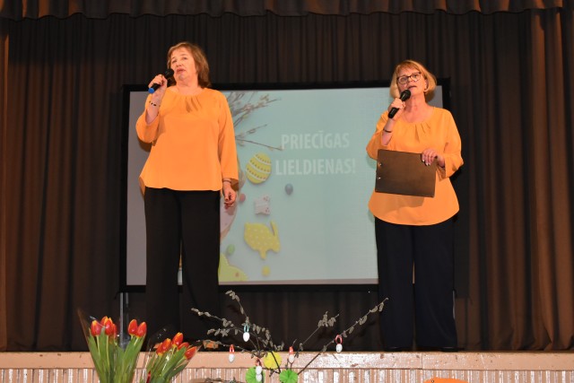 duets "Lirika" ciemos Pildas KN  pasākums "Priecīgas Lieldienas!"